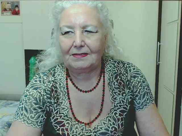 Model: GrannyWants