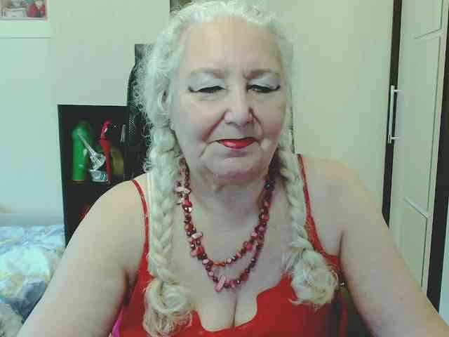 Model: GrannyWants