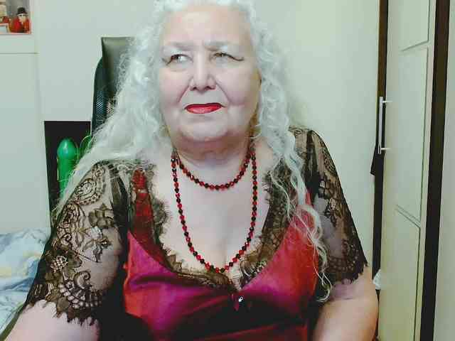 Model: GrannyWants