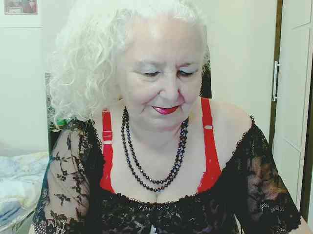 Model: GrannyWants