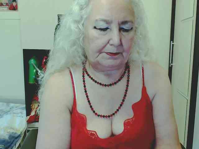 grannywants Live Webcam on BongaCams