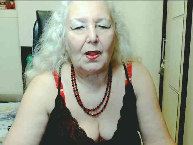 Model: GrannyWants