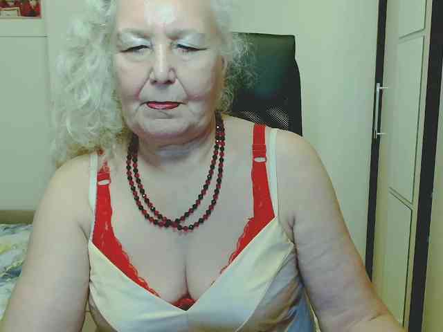 GrannyWants webcam