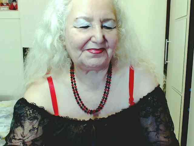 Model: GrannyWants