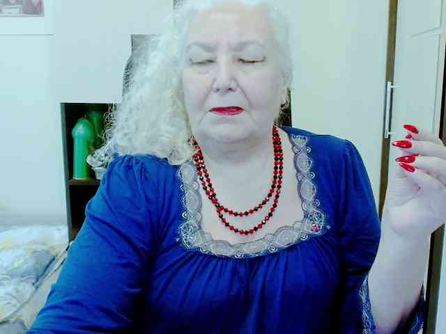 Model: GrannyWants
