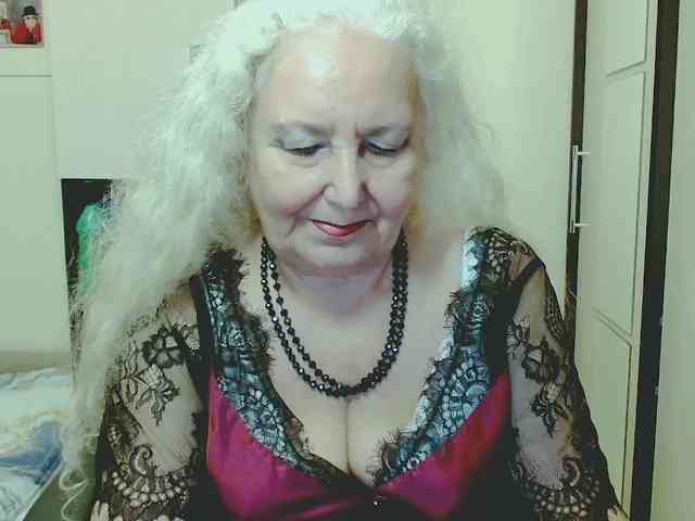 Model: GrannyWants