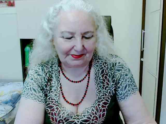 Model: GrannyWants