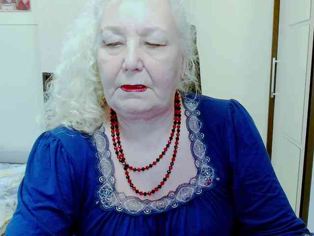 Model: GrannyWants