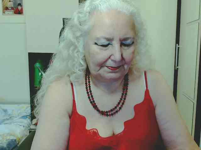 Model: GrannyWants