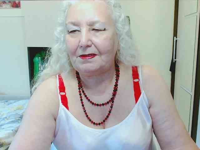 GrannyWants webcam