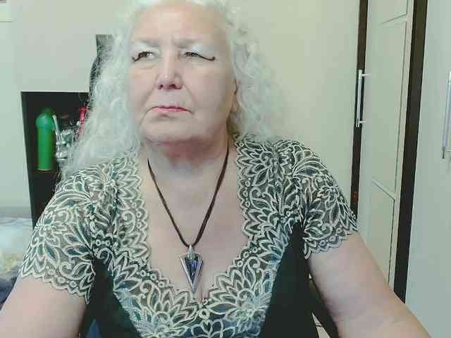 Model: GrannyWants