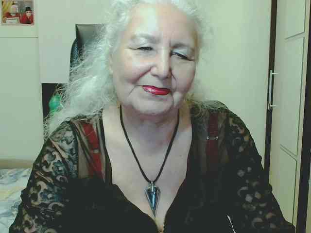 Model: GrannyWants