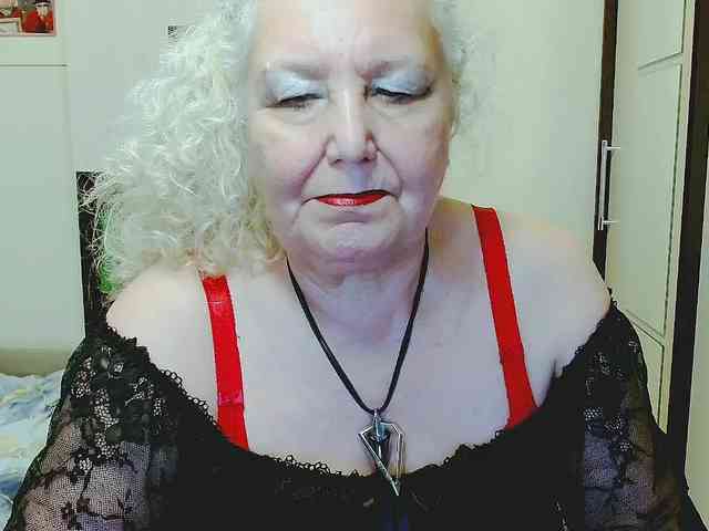 Model: GrannyWants