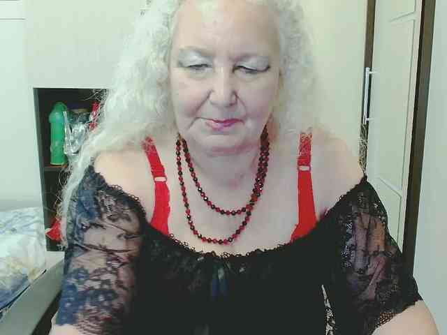 Model: GrannyWants