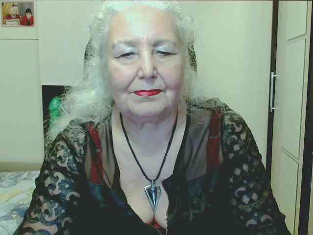 Model: GrannyWants
