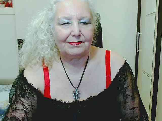 Model: GrannyWants