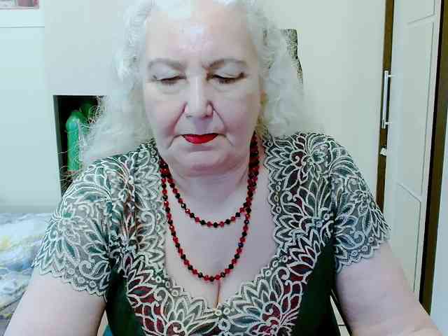Model: GrannyWants