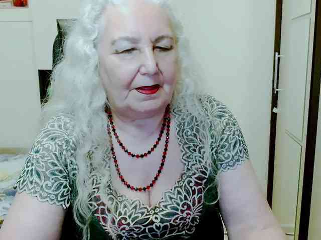 Model: GrannyWants