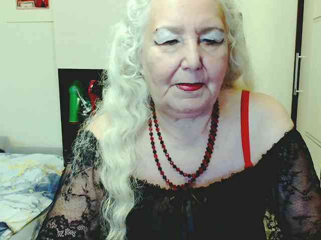 Model: GrannyWants
