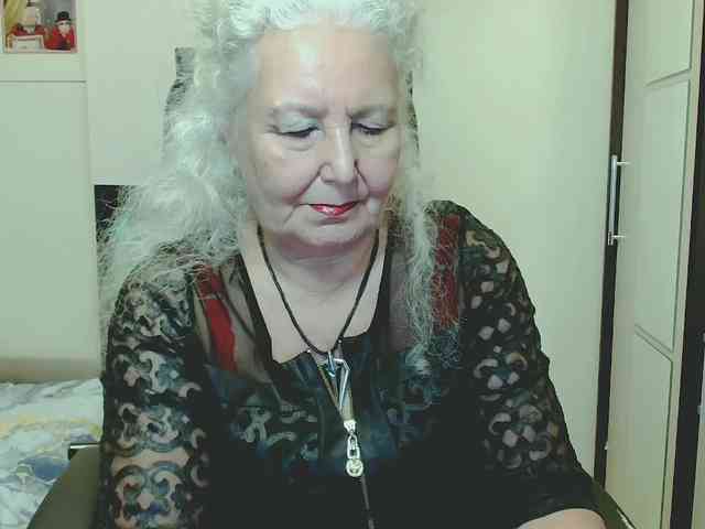 Model: GrannyWants
