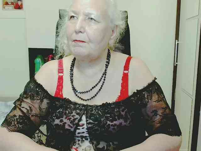 Model: GrannyWants