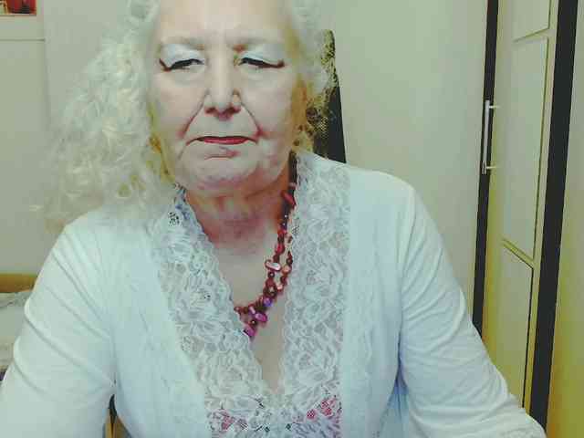Model: GrannyWants