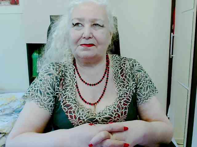 Model: GrannyWants