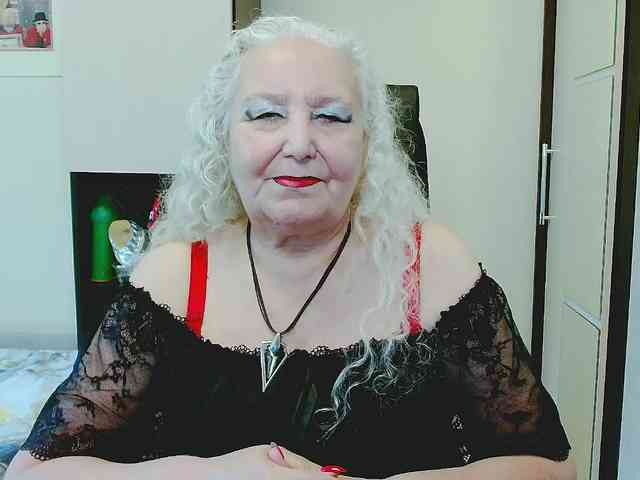 Model: GrannyWants