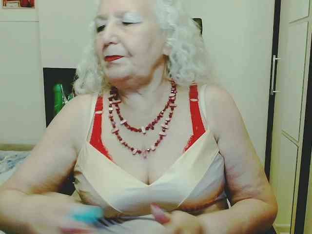 GrannyWants webcam