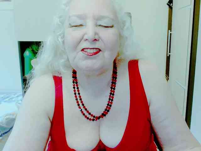 Model: GrannyWants