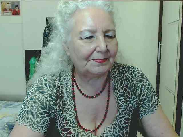 Model: GrannyWants