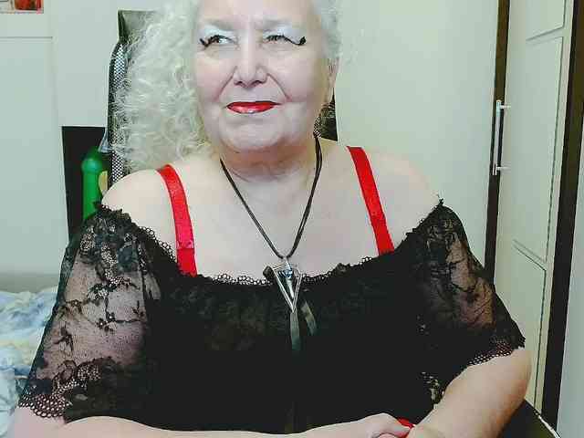 Model: GrannyWants
