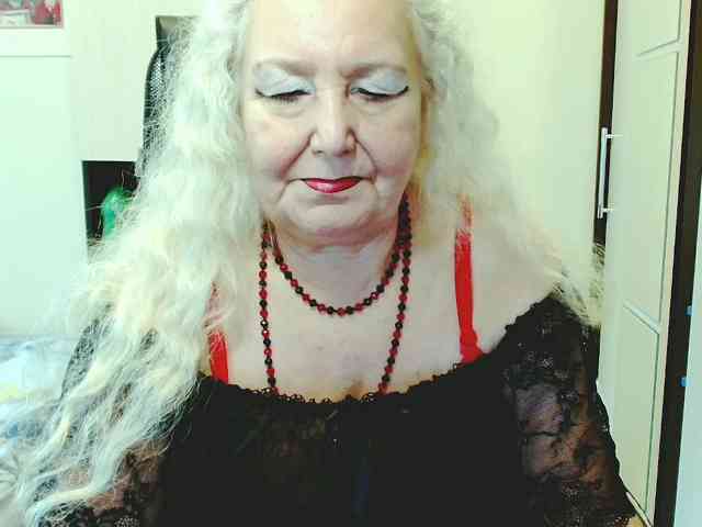 Model: GrannyWants