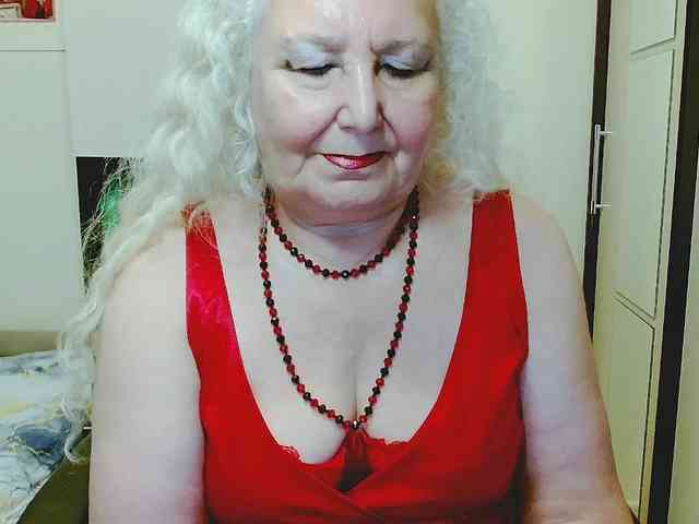 Model: GrannyWants