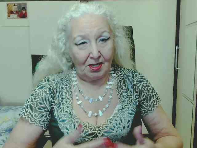 Model: GrannyWants