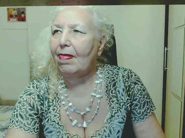 Model: GrannyWants