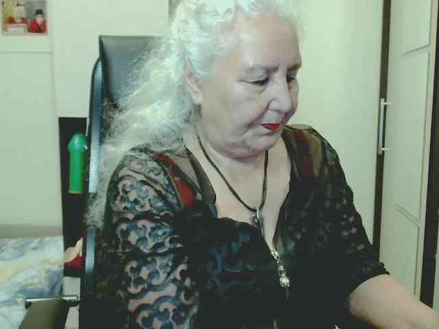 Model: GrannyWants