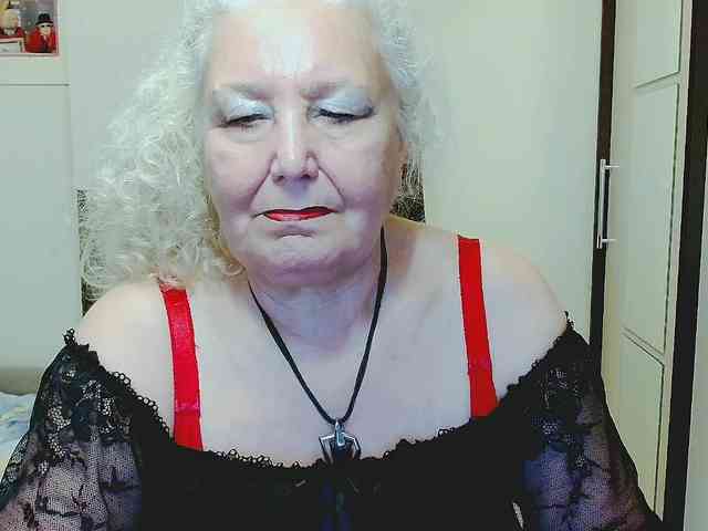 Model: GrannyWants
