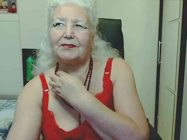 Model: GrannyWants
