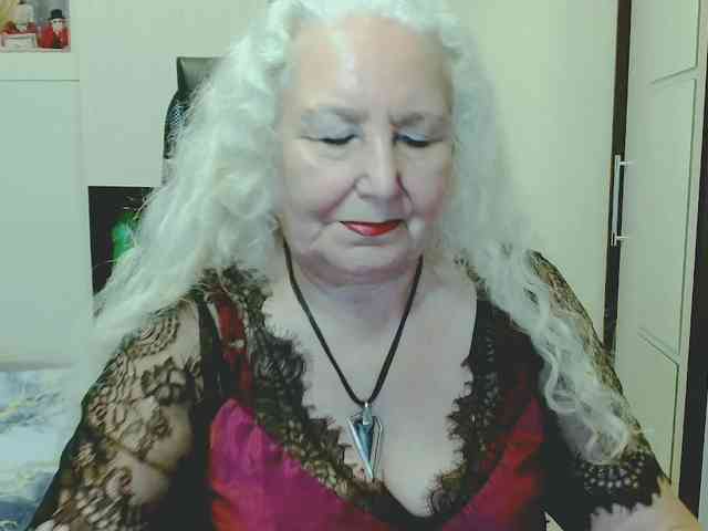 Model: GrannyWants