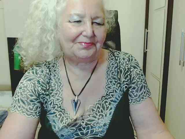 Model: GrannyWants