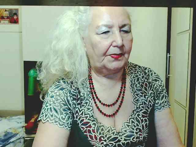 Model: GrannyWants