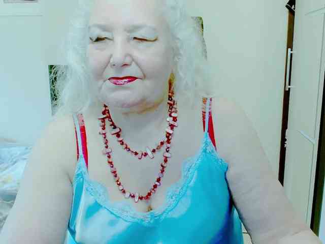 Model: GrannyWants