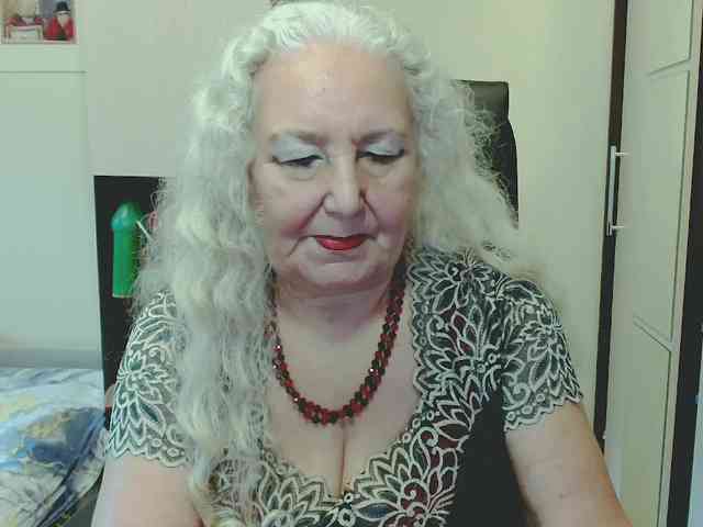 Model: GrannyWants