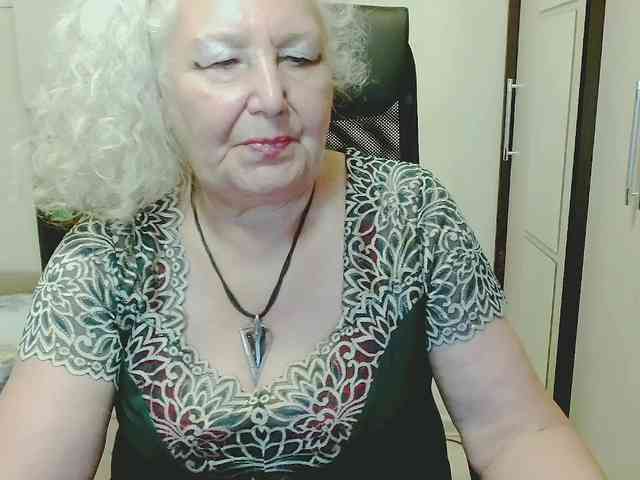 Model: GrannyWants