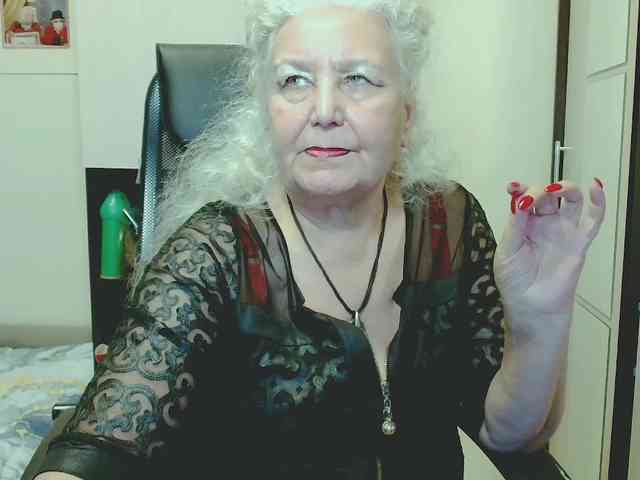 Model: GrannyWants