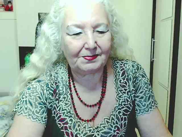 Model: GrannyWants