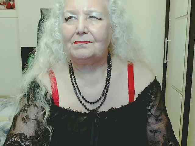 Model: GrannyWants