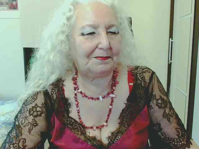 Model: GrannyWants