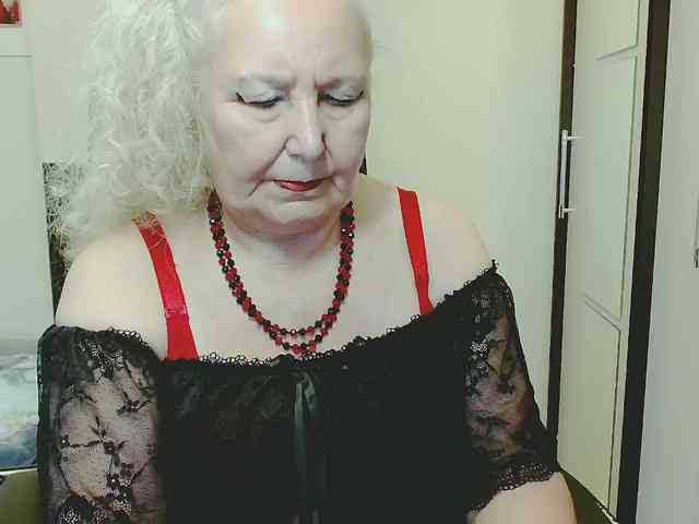 Model: GrannyWants